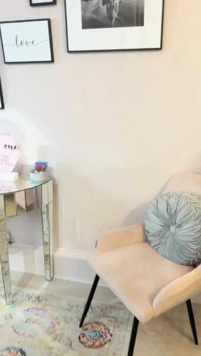 Instagram #0