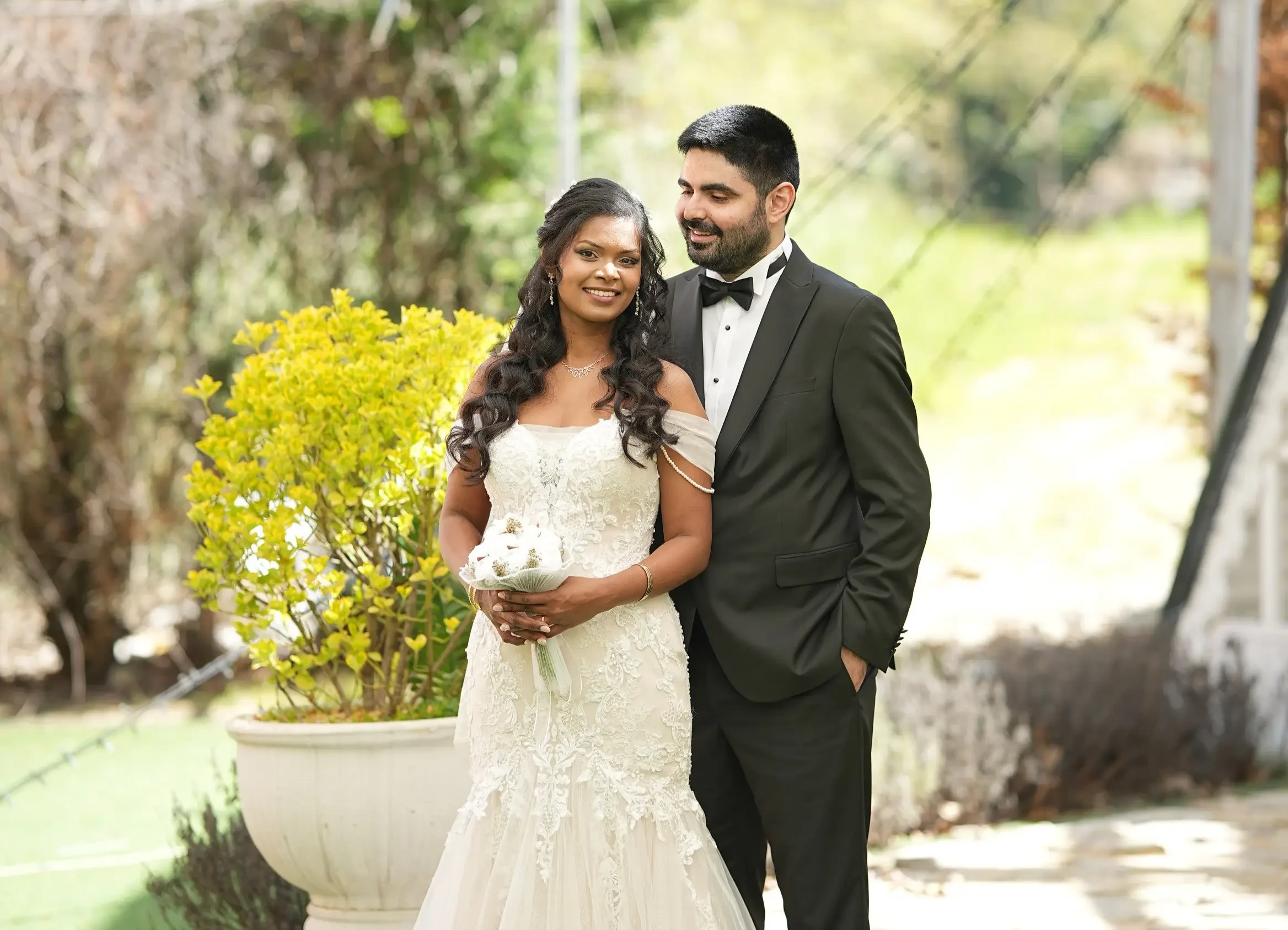 Shalini & Beray. Mobile Image