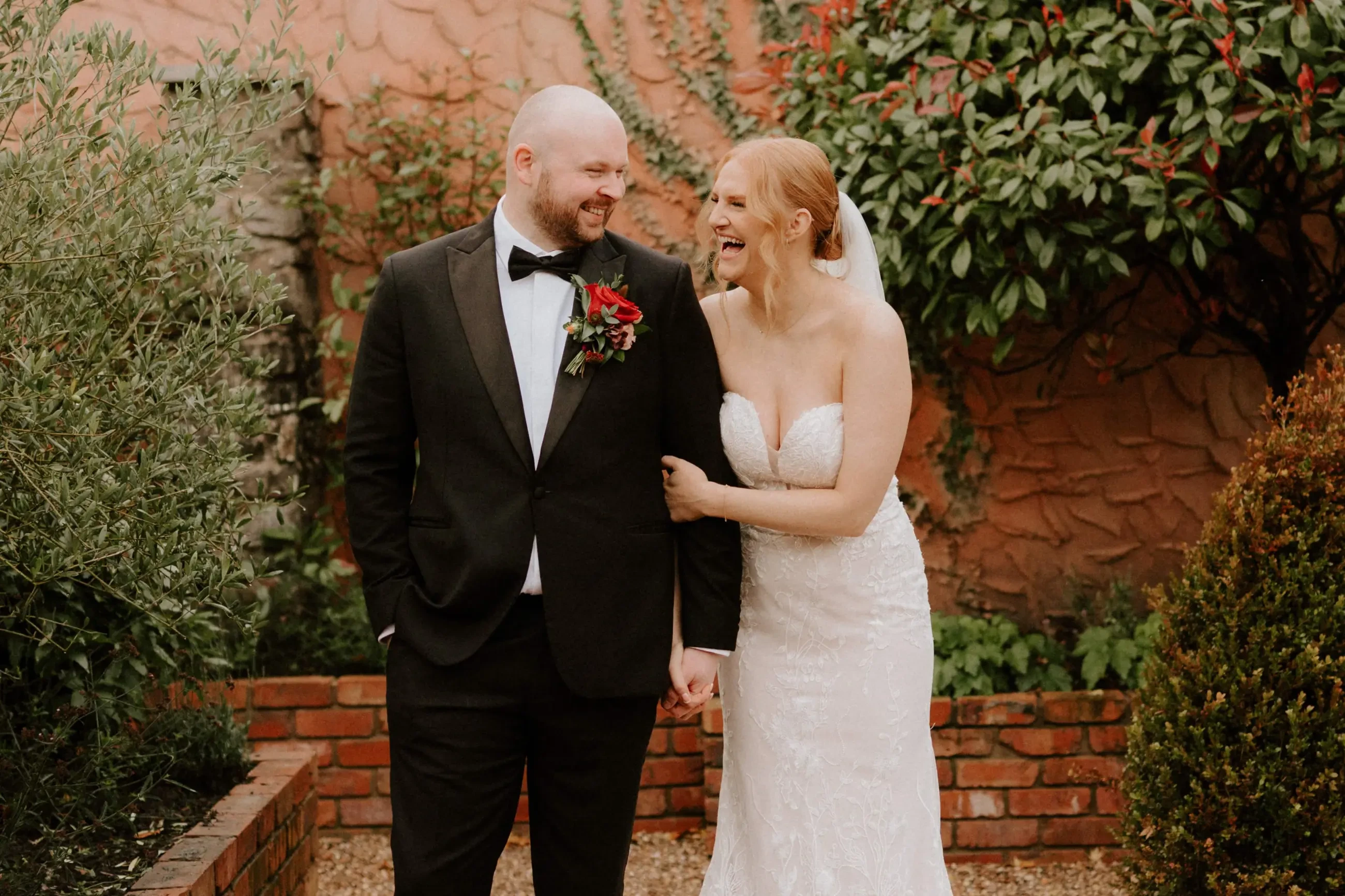 Kirstie & Bobby. Desktop Image