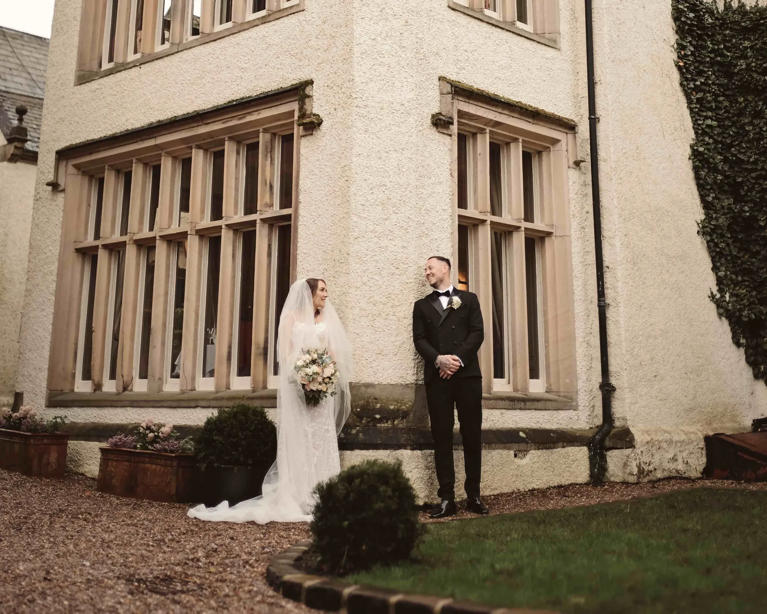 Rebecca and Eckrun. Desktop Image