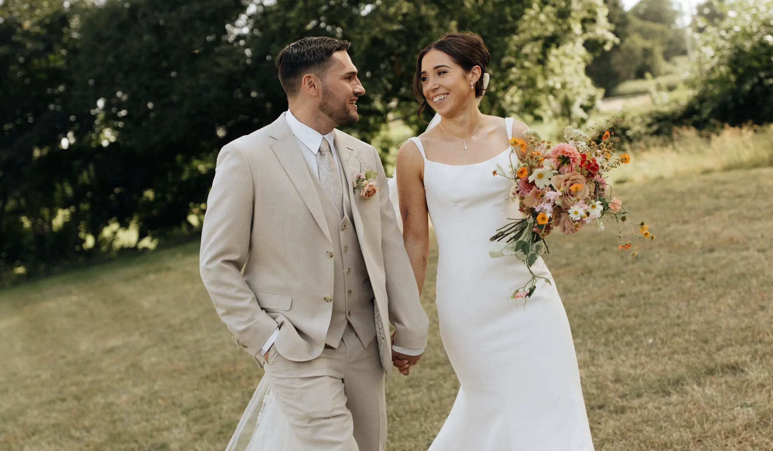 Jessica & Aaron. Desktop Image